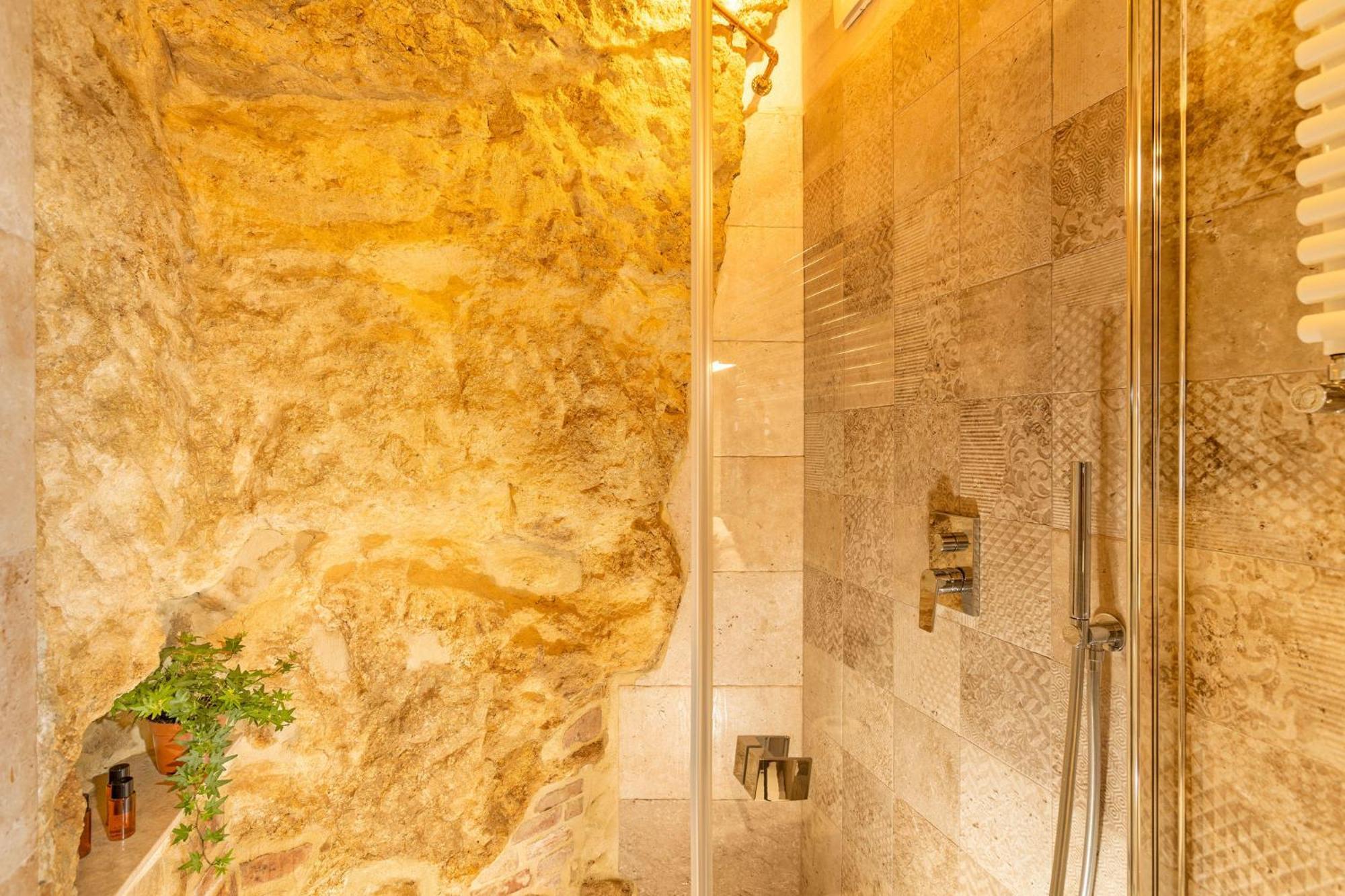 Palazzo Falcinelli Luxury Room In Montepulciano Center With Air Conditioning And Elevator Εξωτερικό φωτογραφία